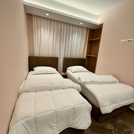 Agate City Center Apartment Tirana Zewnętrze zdjęcie