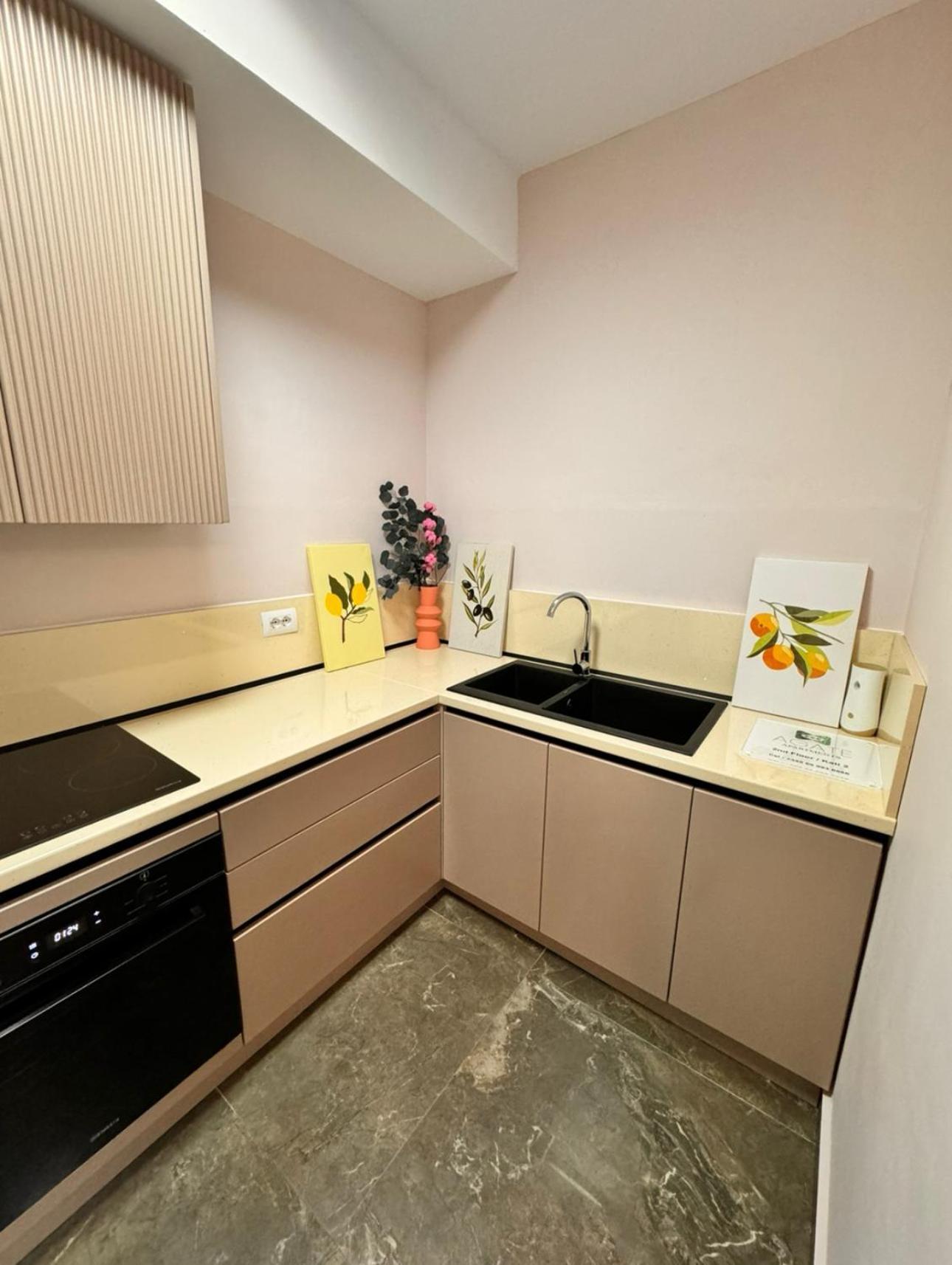 Agate City Center Apartment Tirana Zewnętrze zdjęcie