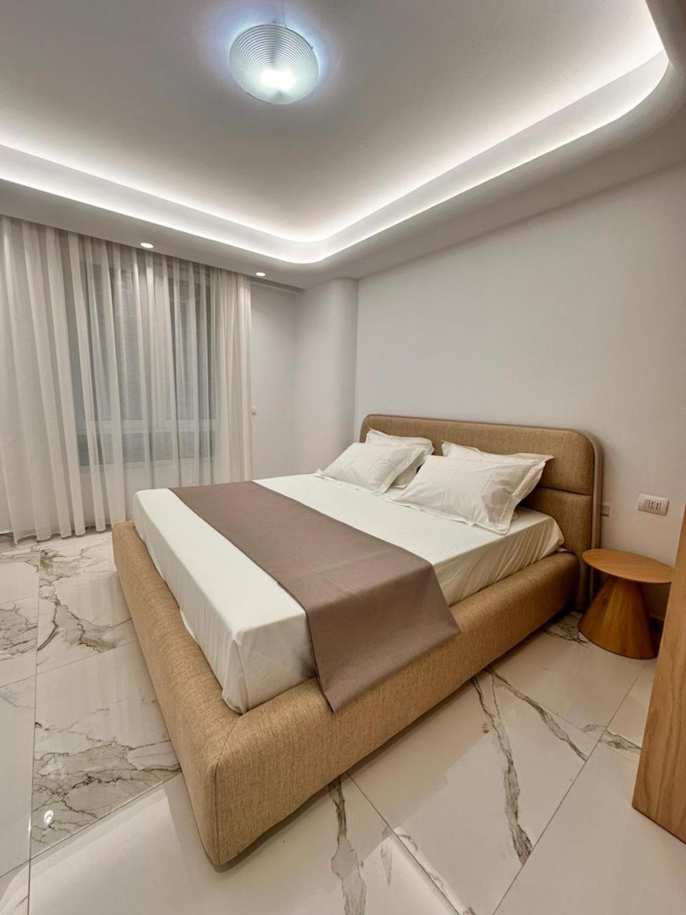 Agate City Center Apartment Tirana Zewnętrze zdjęcie